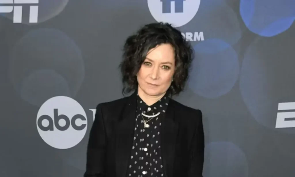 Sara Gilbert Net Worth