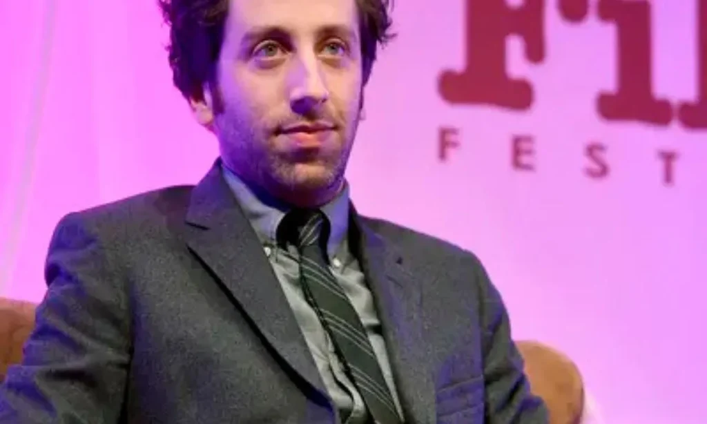 Simon Helberg Net Worth